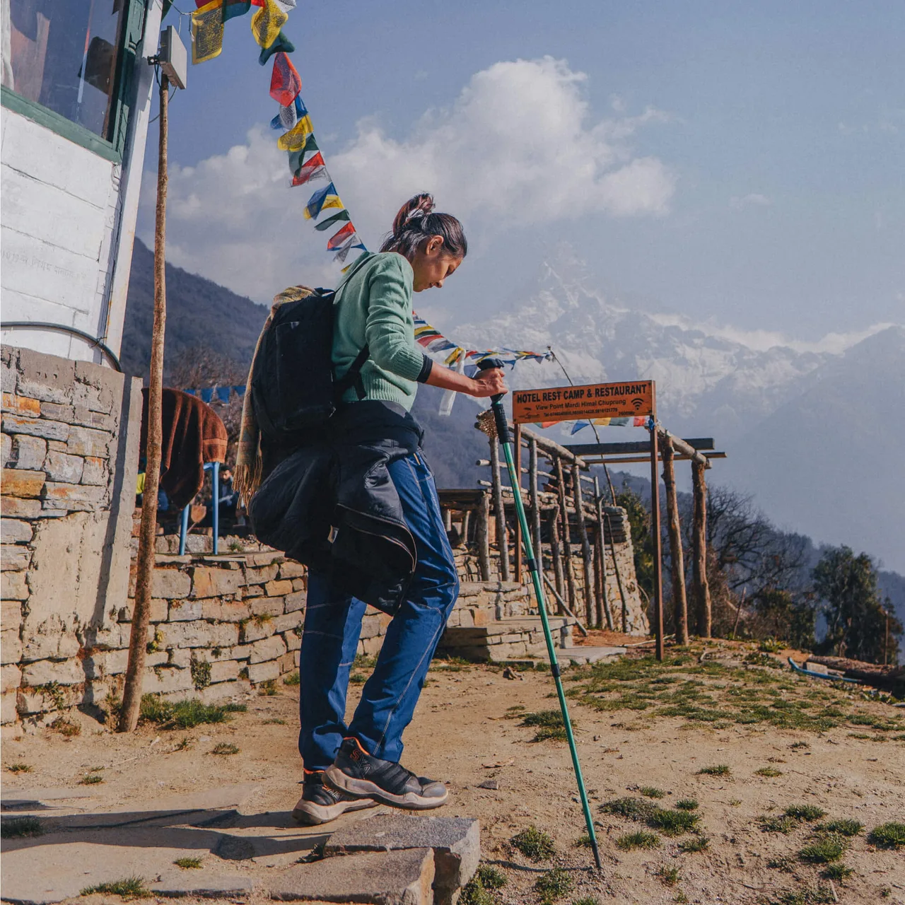 gậy hỗ trợ leo núi trekking