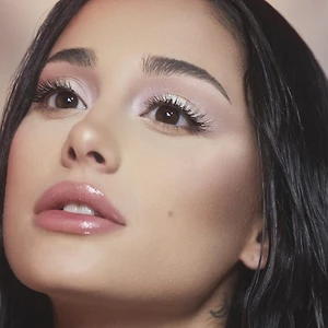 Angelic Makeup: Hóa thân thành những nữ thần cho mùa lễ Giáng Sinh