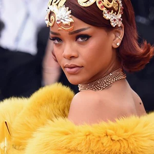 Những bộ trang phục ấn tượng trong lịch sử thảm đỏ Met Gala