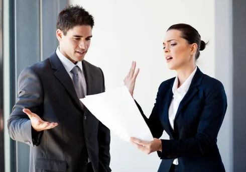 Phụ nữ đôi khi cũng có những mâu thuẫn với đàn ông trong công việc và cuộc sống