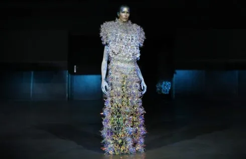 Tuần lễ thời trang Paris Haute Couture FW16 Yuima Nakazato