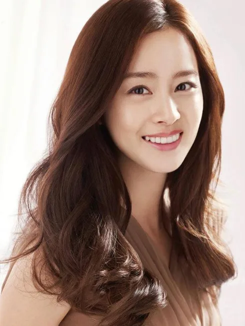 Dưỡng ẩm bằng phương pháp layer Kim Tae Hee 3