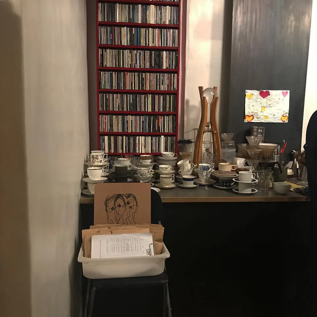 Bên trong quán cà phê Dong Kyung Seoul