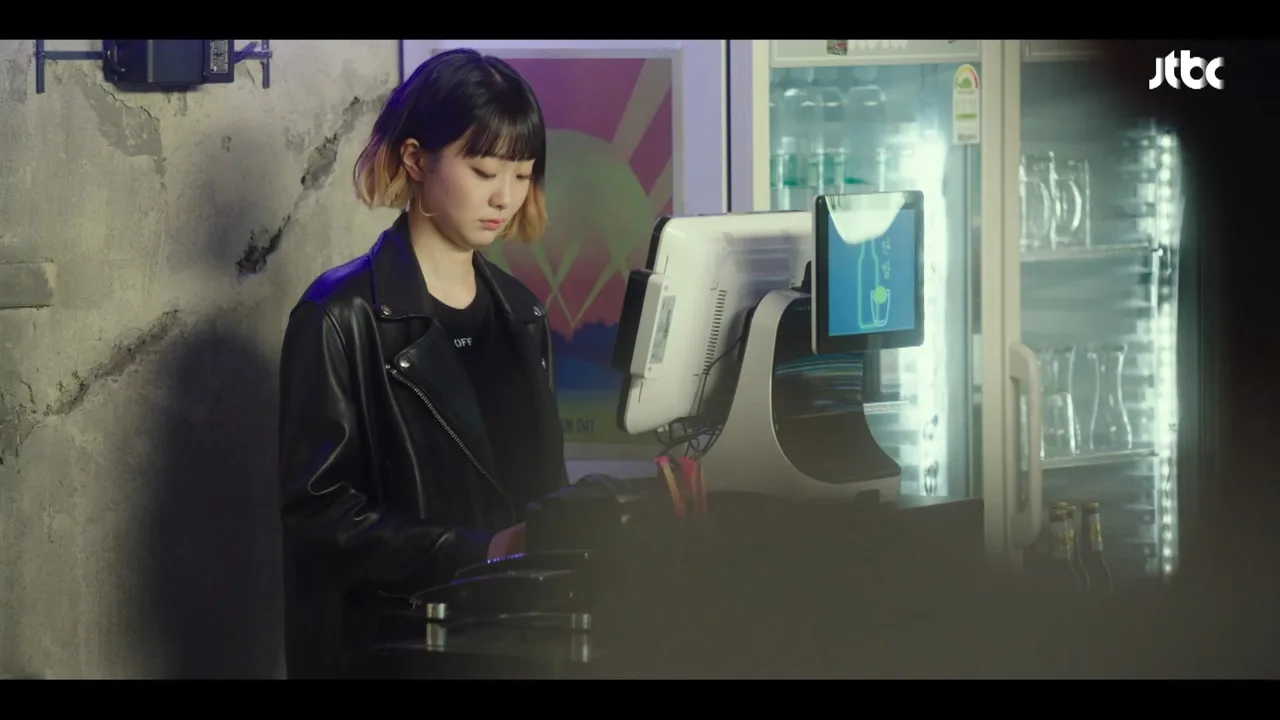 Thời trang của nữ chính Itaewon Class