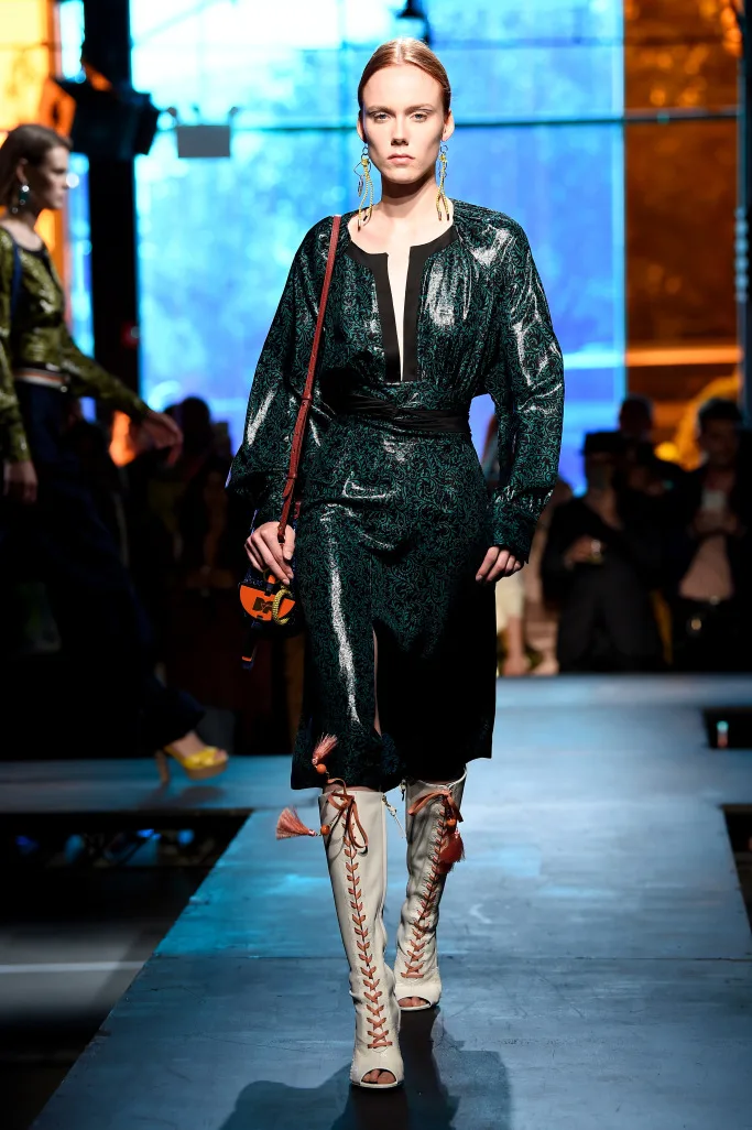 5 bst nổi bật trong ngày thứ tư của NYFW Spring 2018