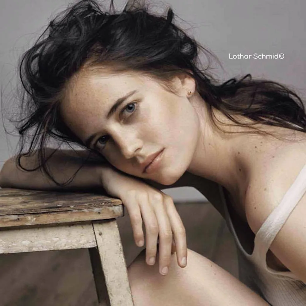Eva Green phong cách trang điểm quyến rũ 7 Eva Green phong cách trang điểm quyến rũ 7