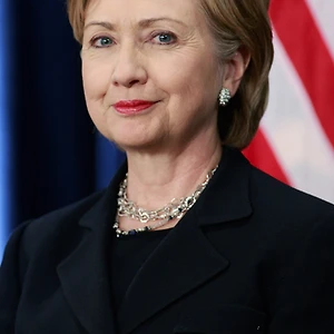 Barack Obama rơi lệ tiếc nuối khi chức vụ Tổng thống vụt khỏi tay Hillary Clinton