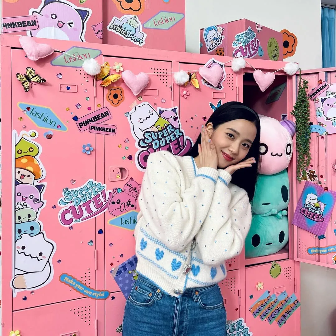 Áo cardigan kết hợp cùng quần jeans