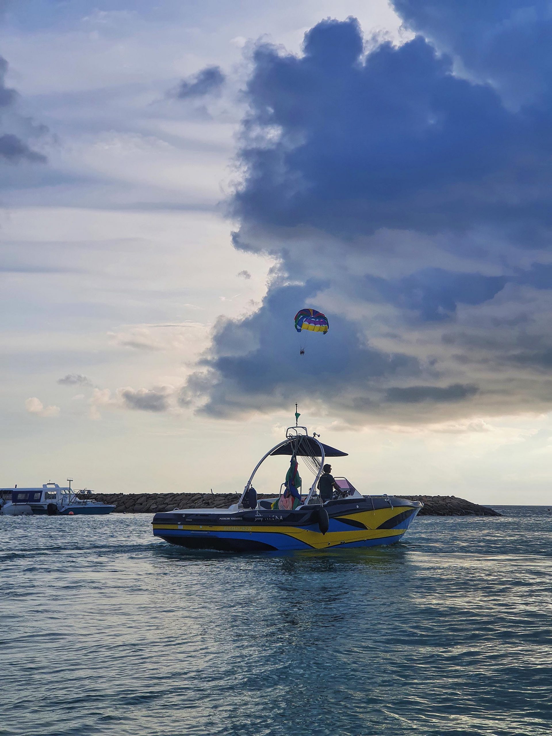 maldives chèo thuyền cayak maldives chèo thuyền cayak