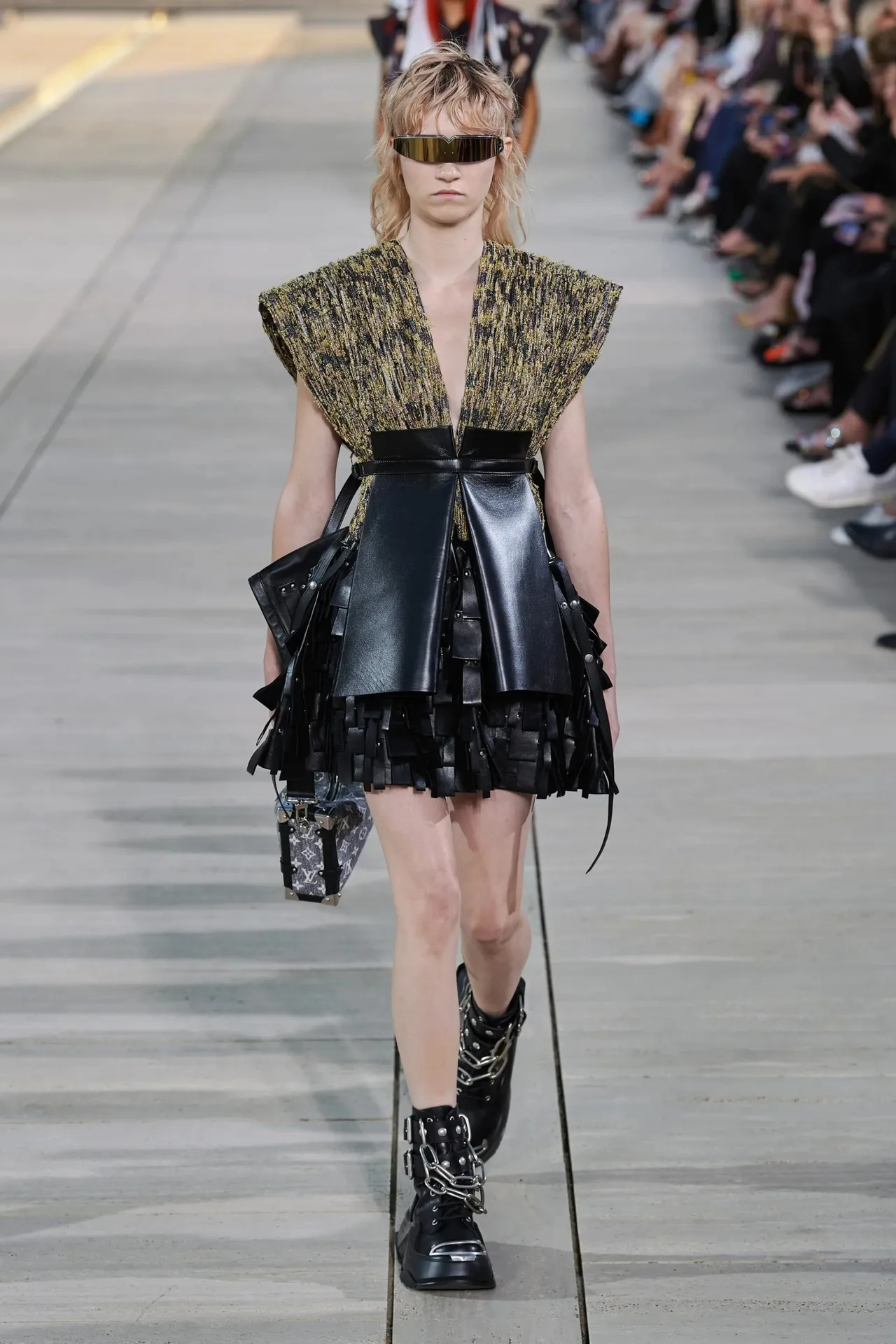 Louis Vuitton Cruise 2023 look 38