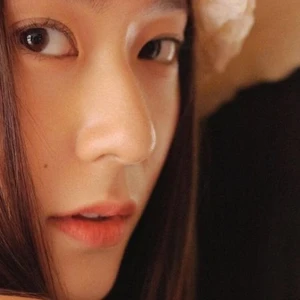 Những thói quen làm đẹp đầy thú vị của nữ ca sĩ/diễn viên Krystal Jung