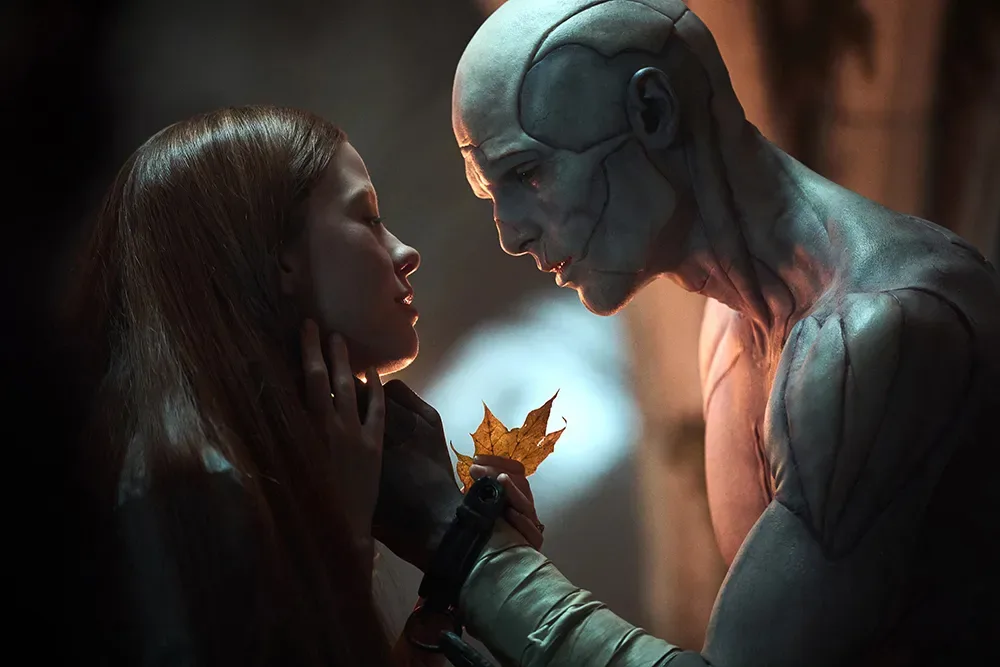 Frankenstein (2025) là phim điện ảnh kinh dị, giật gân và tâm lý mang phong cách Gothic