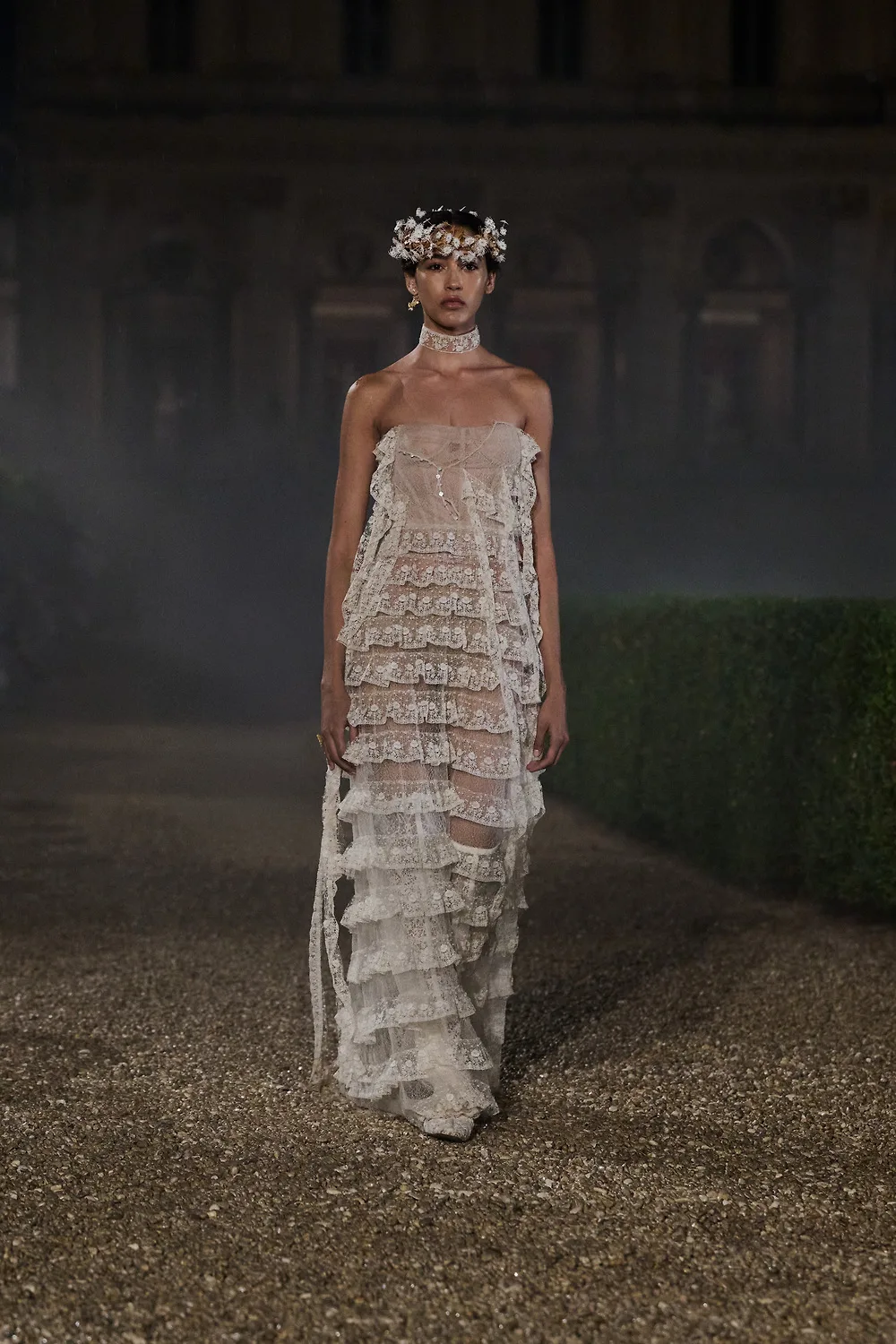 váy xếp tầng BST Dior Cruise 2026