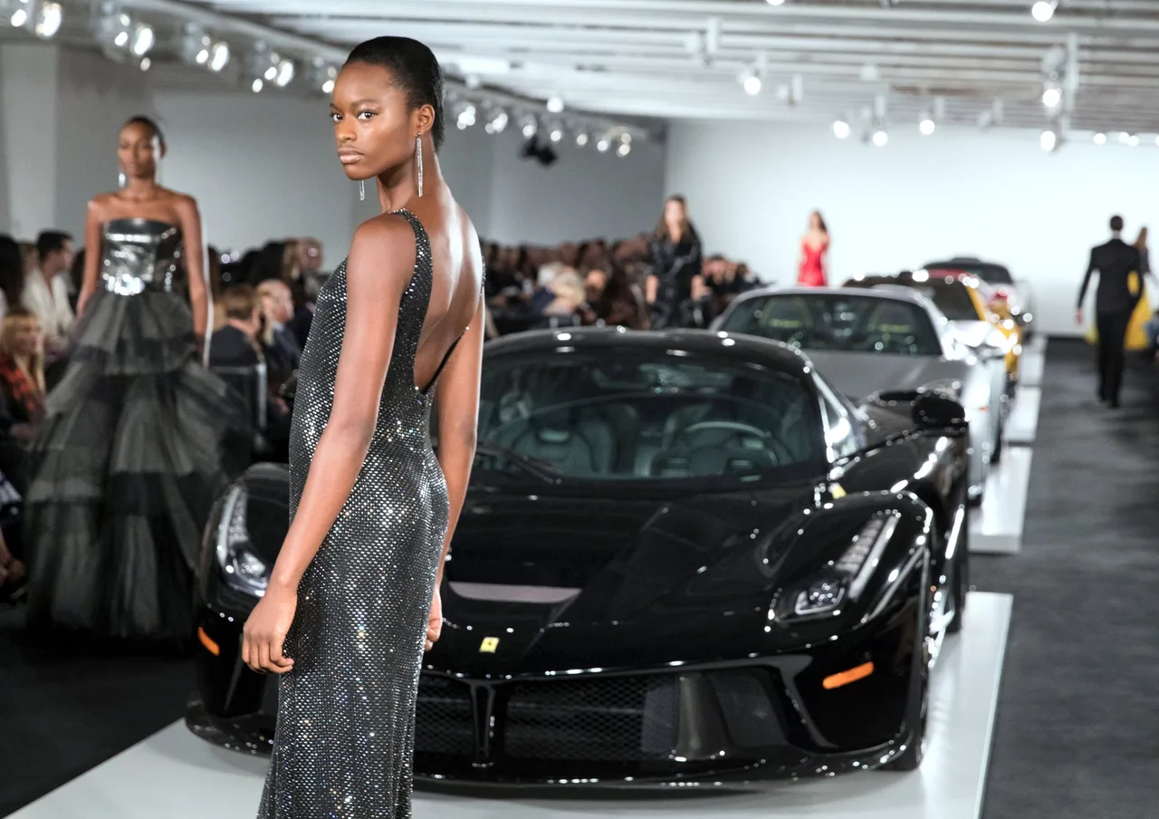10 Điểm nổi bật tại NYFW mùa Xuân 2018 10 Điểm nổi bật tại NYFW mùa Xuân 2018