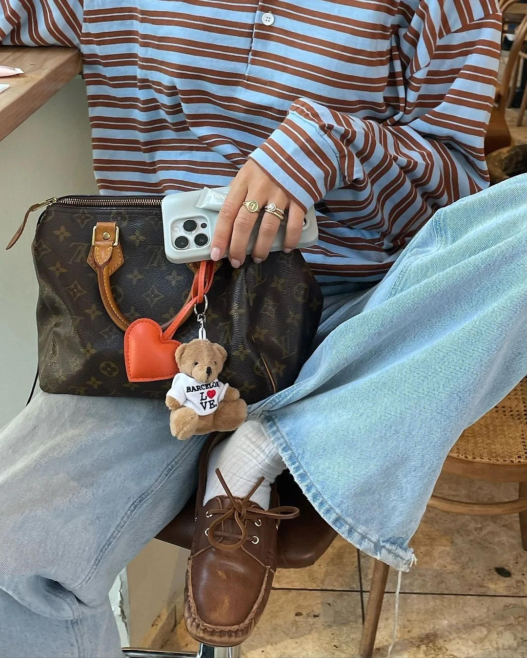 Normcore phụ kiện mùa back to school