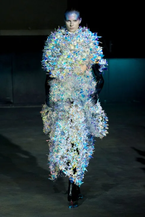 Tuần lễ thời trang Paris Haute Couture FW16 Yuima Nakazato