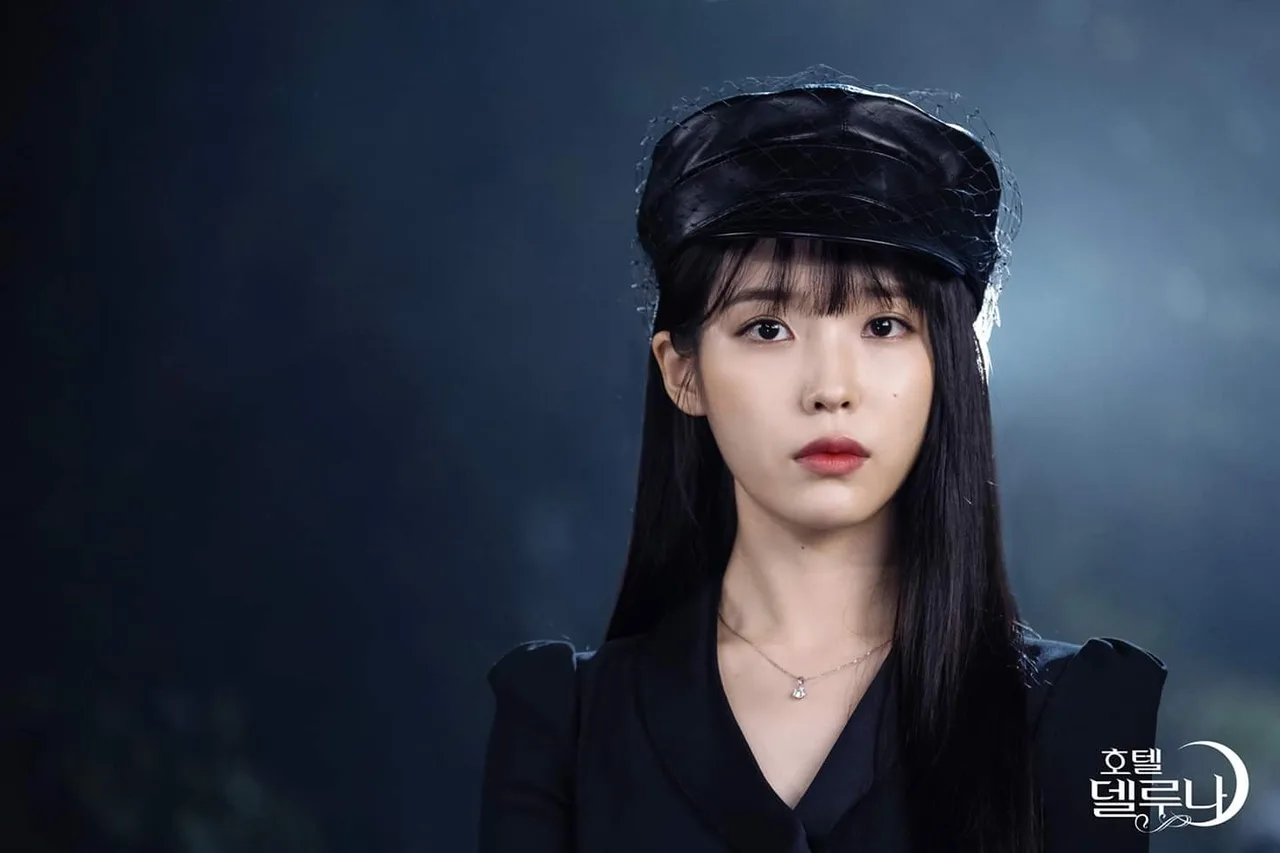 phong cách thời trang iu mũ baker boy voan đen