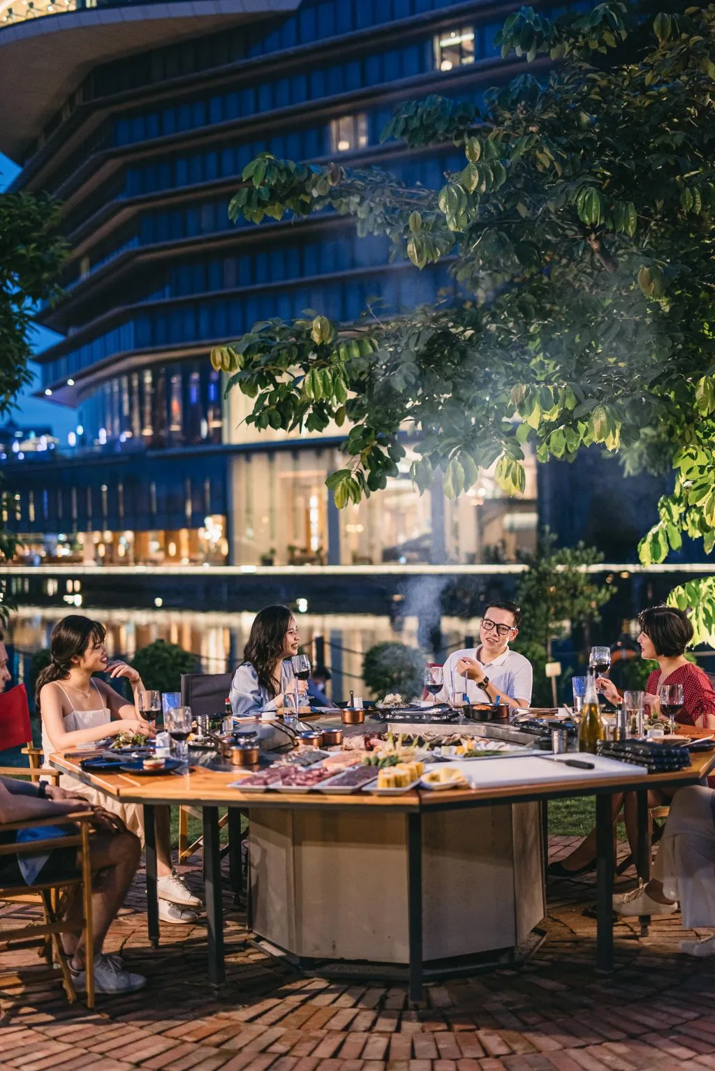 địa điểm khu vườn ven hồ JW Marriot địa điểm khu vườn ven hồ JW Marriot