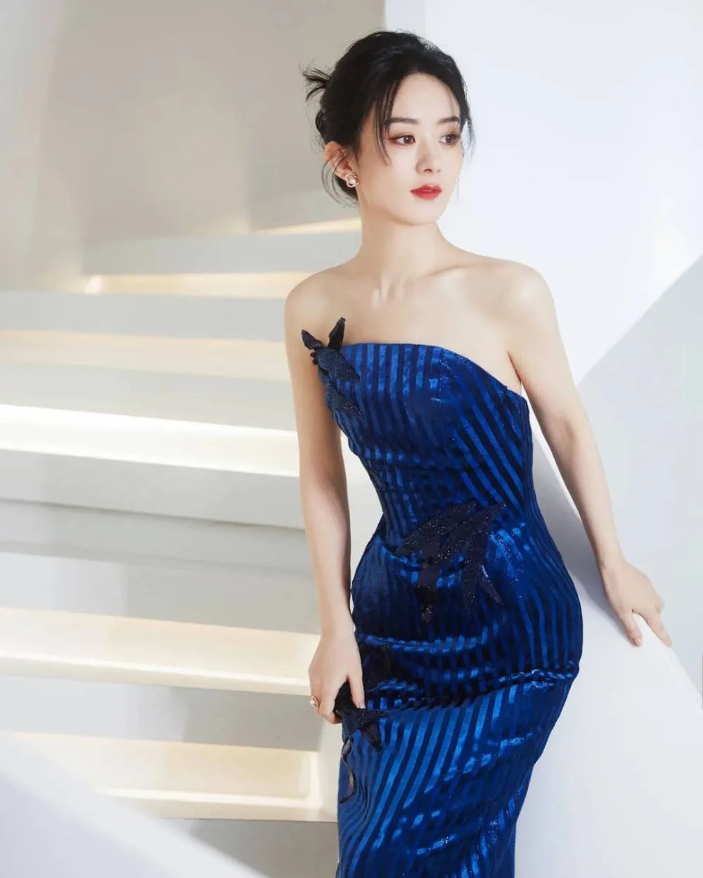 Cách giữ dáng của các sao Hoa Ngữ là chăm chỉ luyện tập.