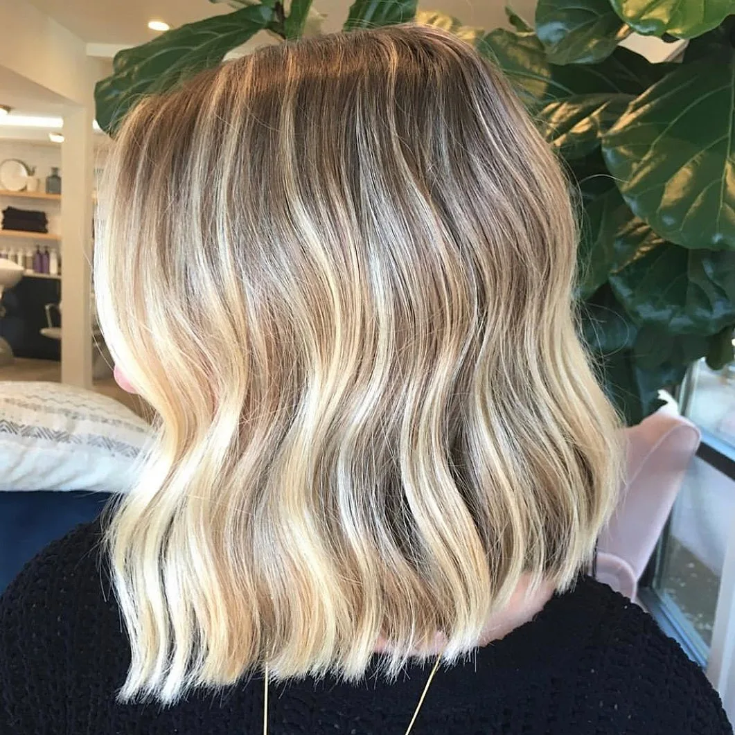Hình ảnh mái tóc Butter cream highlight.