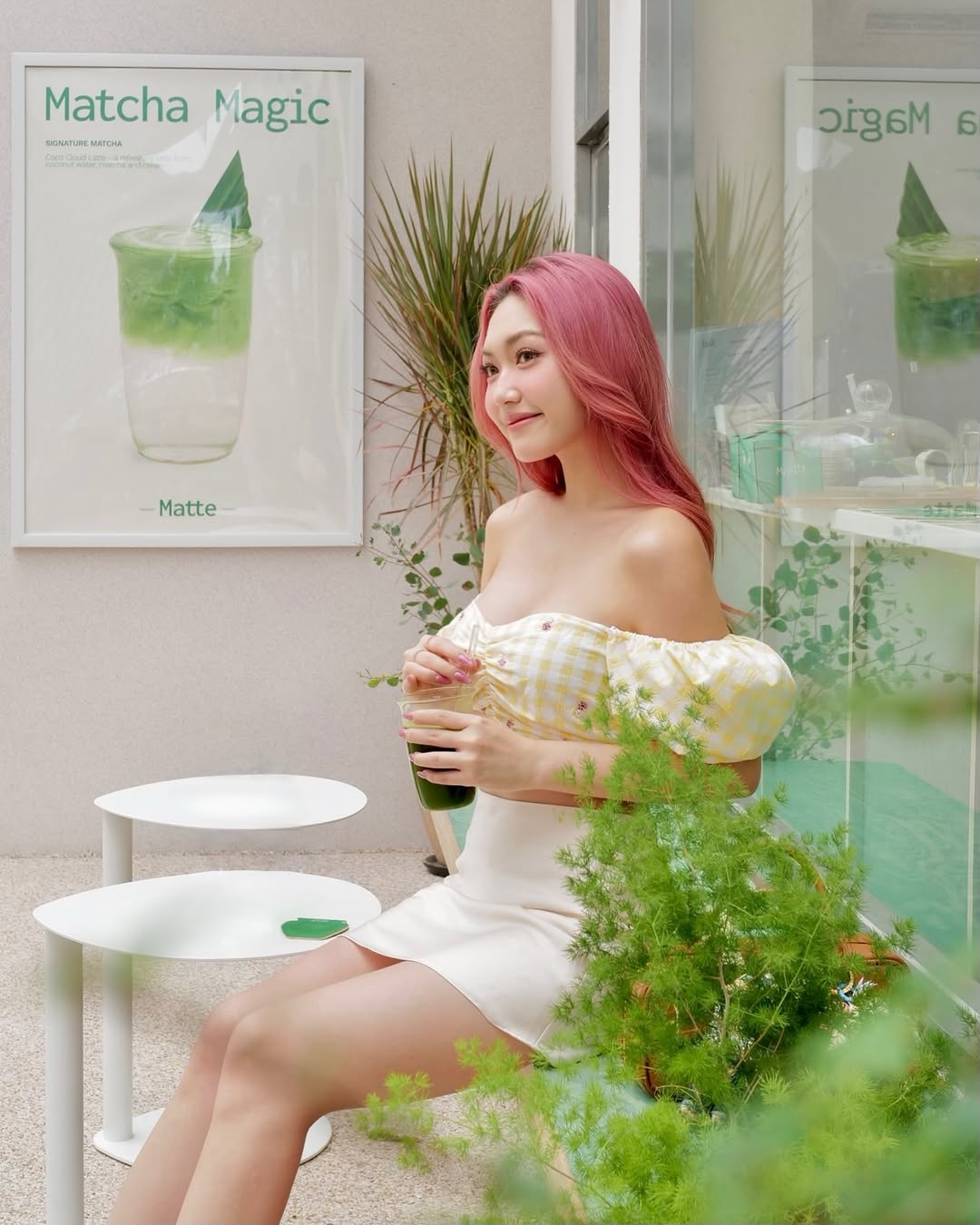 Áo blouse trễ vai hoạ tiết ca rô
