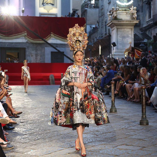Sân khấu trình diễn Dolce Gabbana qua các thời kỳ Ellevn