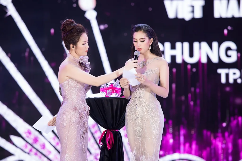 hoa hậu việt nam trần tiểu vy4