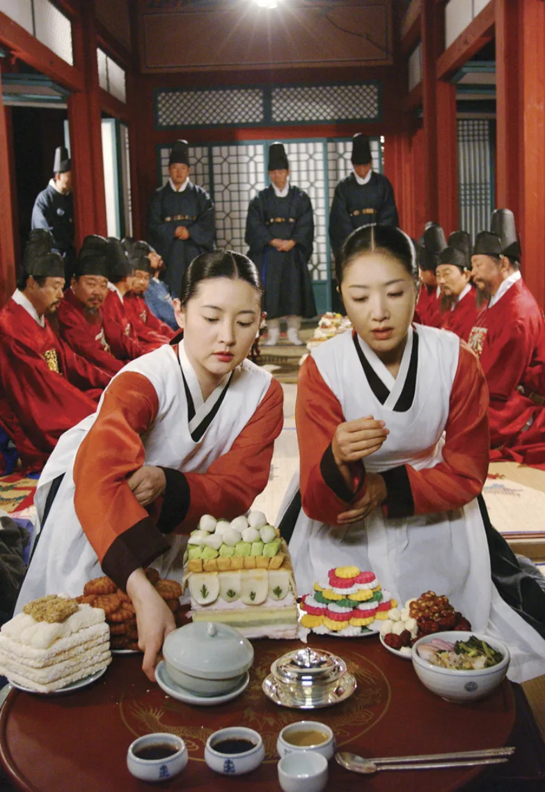 Với ước mơ trở thành đầu bếp giỏi nhất trong cung, Dae Jang Geum đã phải vượt qua nhiều sóng gió cũng như mưu mô của những thế lực đen tối chốn hậu cung.
