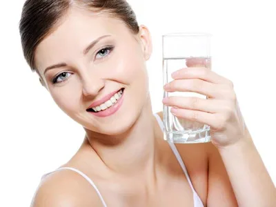 5 bí quyết làm đẹp da mặt bạn cần làm trước khi bước qua tuổi 25 ELLE VN