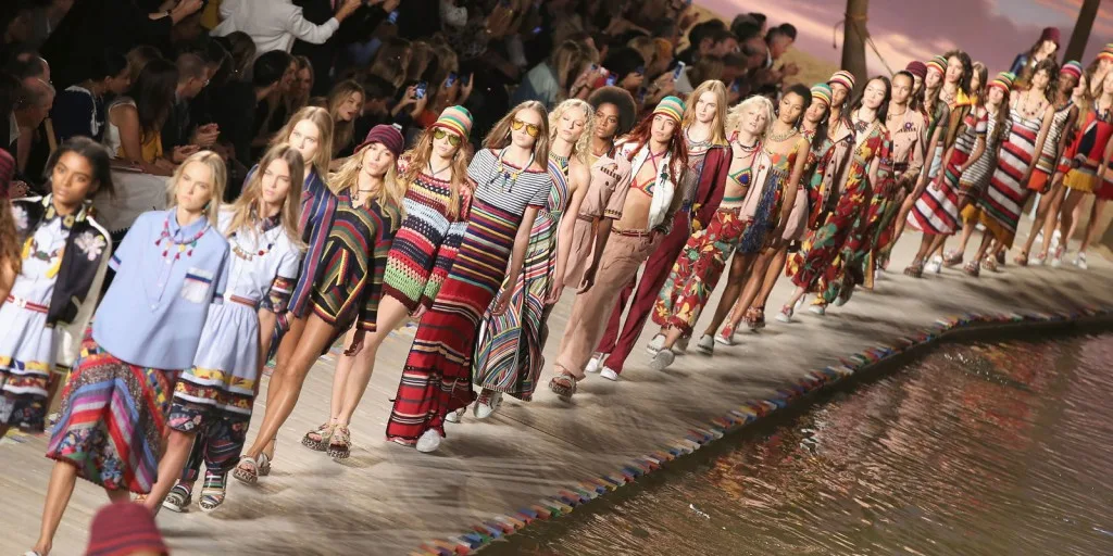 Bộ sưu tập xuân hè của thương hiệu Tommy Hilfiger.