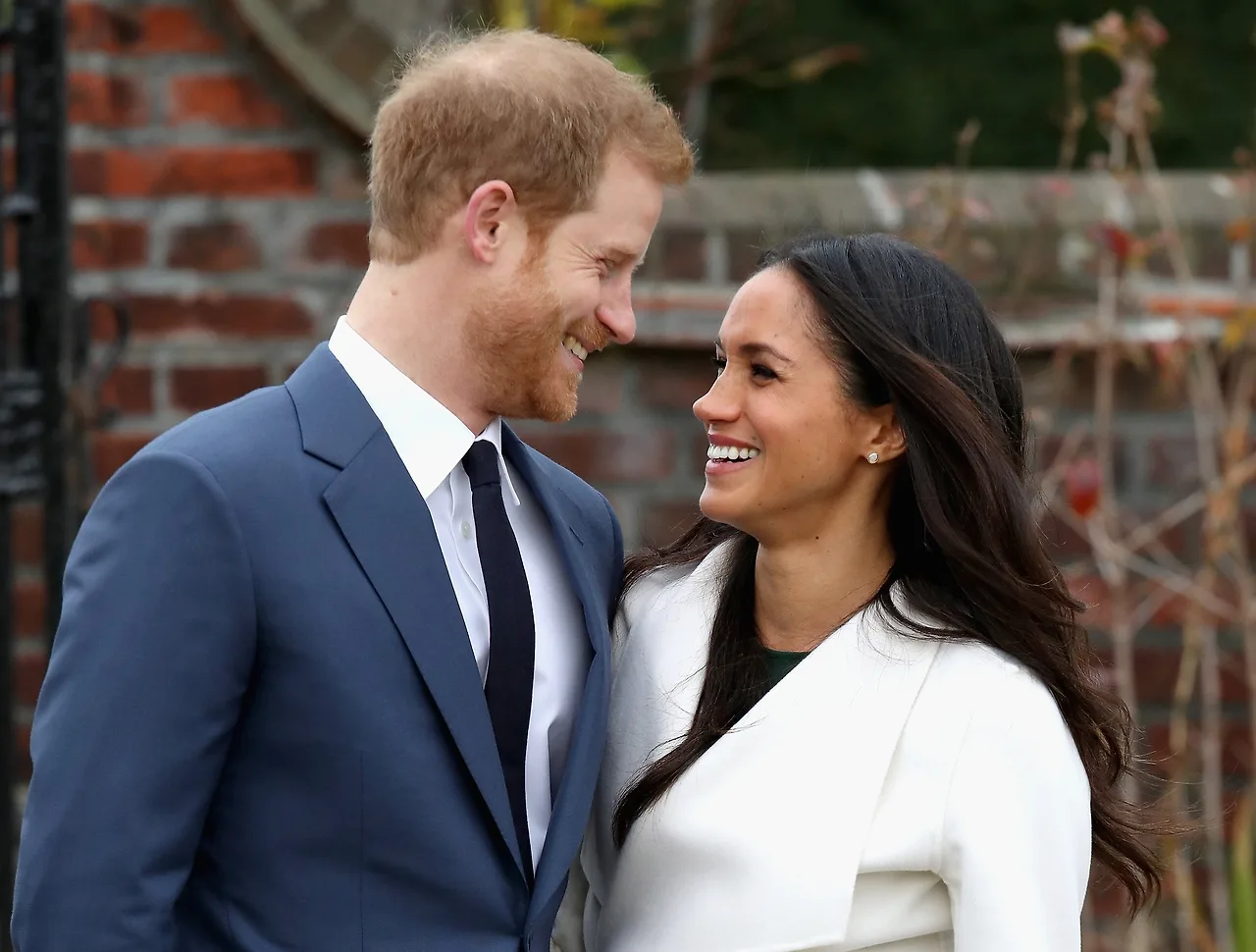 hoang tu harry va meghan markle