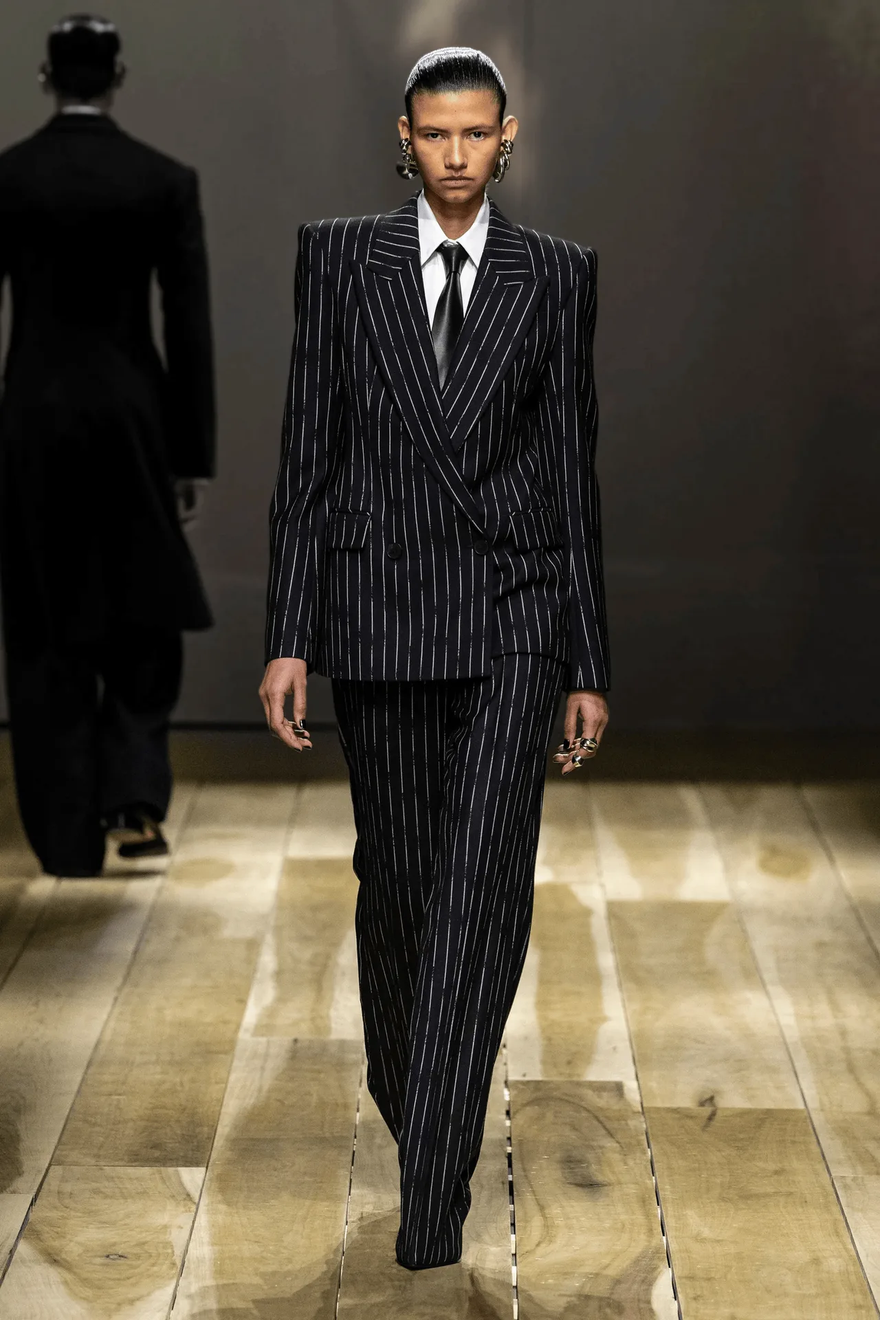 Alexander Mcqueen vest sọc đứng màu đen