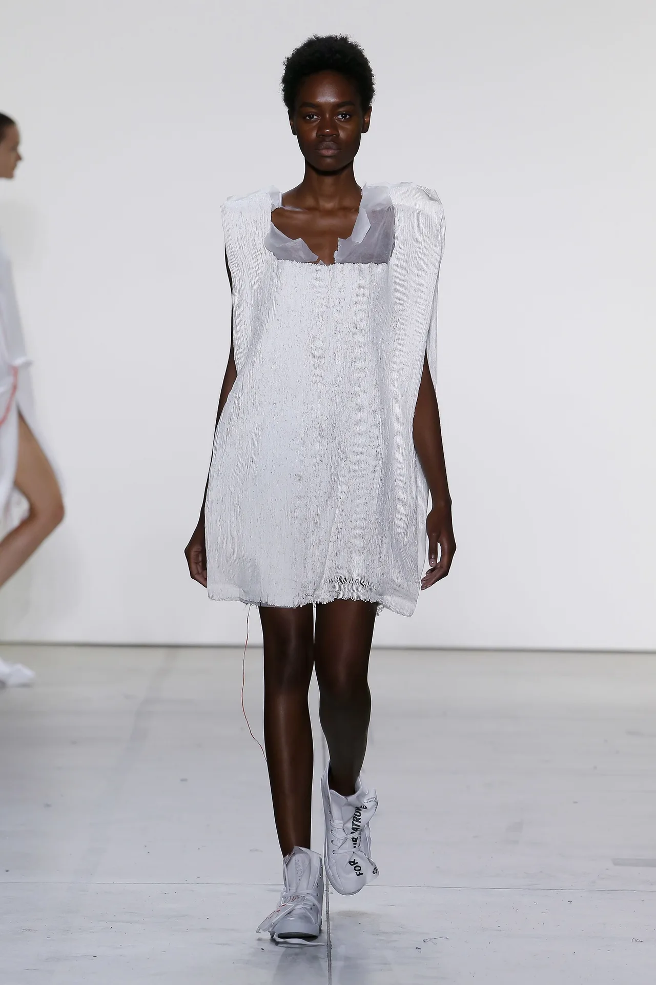5 bst nổi bật trong ngày thứ tư của NYFW Spring 2018