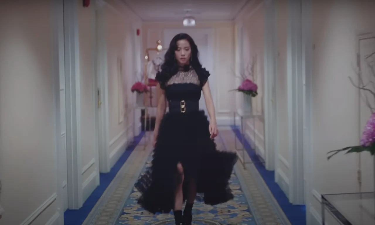 jisoo flower