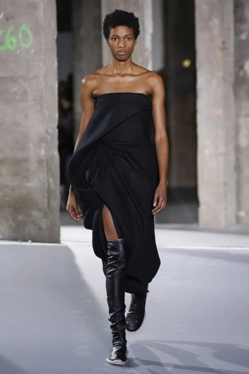 Một thiết kế không thể làm nhái của Rick Owens