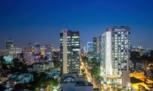 Khách sạn Novotel Saigon Center về đêm