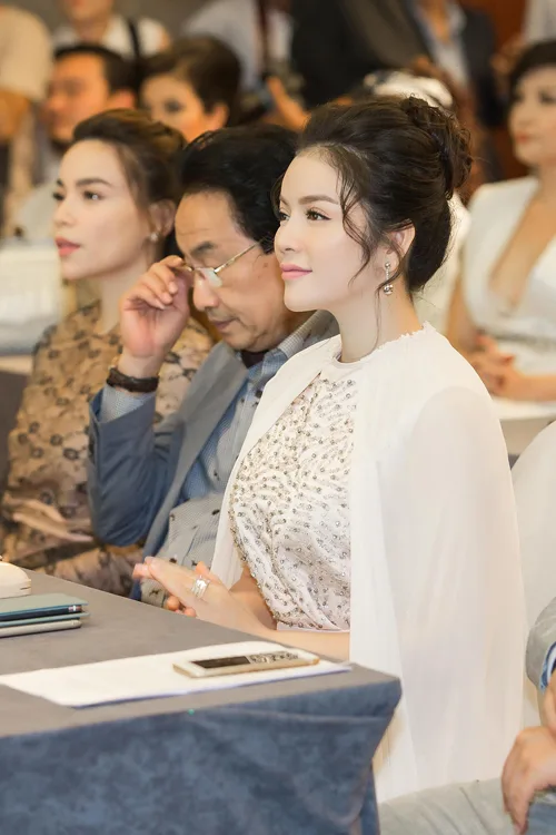 Lý Nhã Kỳ làm giám khảo tại cuộc thi Hoa hậu Đại dương 2017