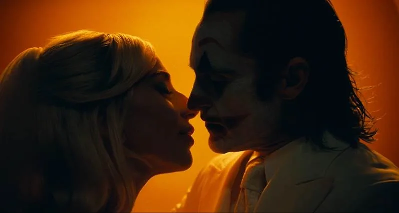 joker folie à deux kiss scene
