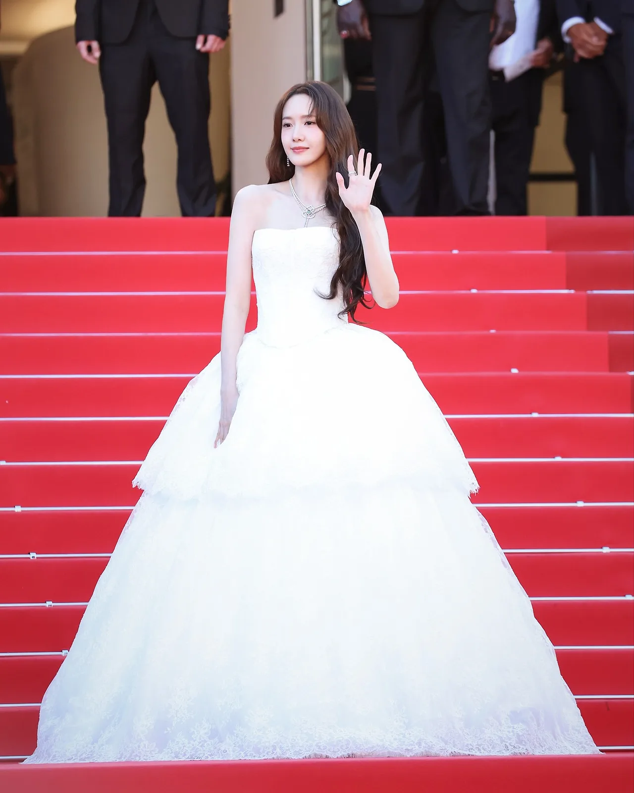 elle-sao-chau-a-tai-cannes-2026-lim-yoona-3