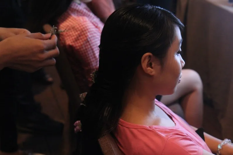 Các cô gái Sài Thành nói gì về ngày hội "Lạc trong men hoa" ELLE VN