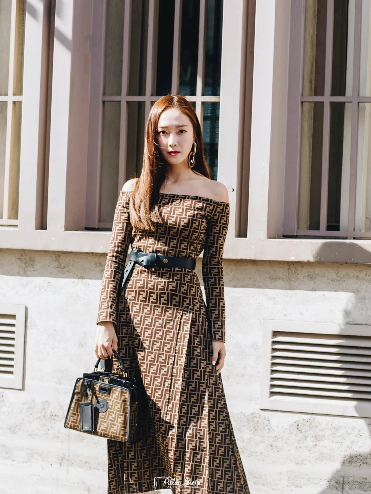 đầm trễ vai thời trang công sở