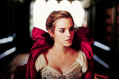 Emma Watson sẽ vào vai Belle trong Beauty and the Beast