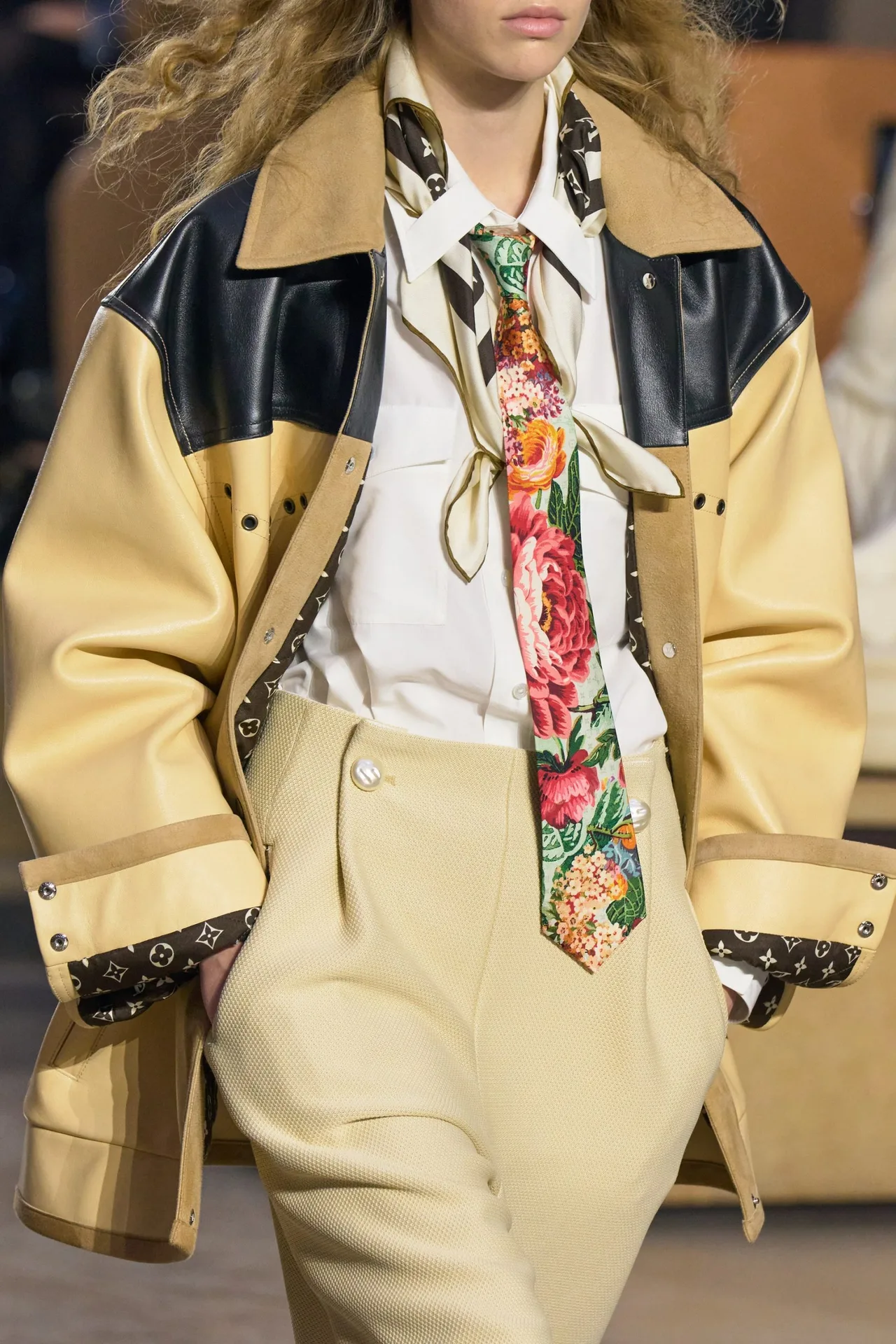 cà vạt Louis Vuitton Thu Đông 2022
