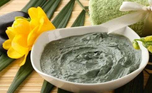 Cách trị mụn trứng cá bằng tinh dầu tràm trà 8