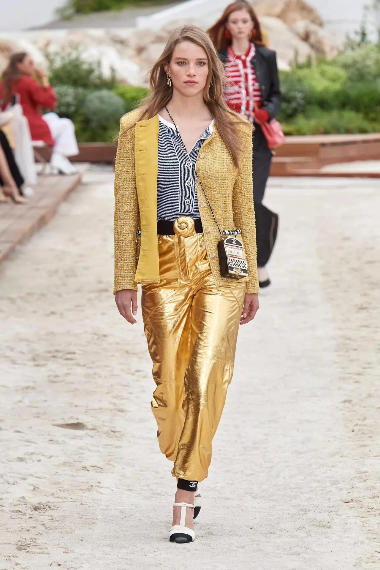 Chanel Cruise 2023 look 11