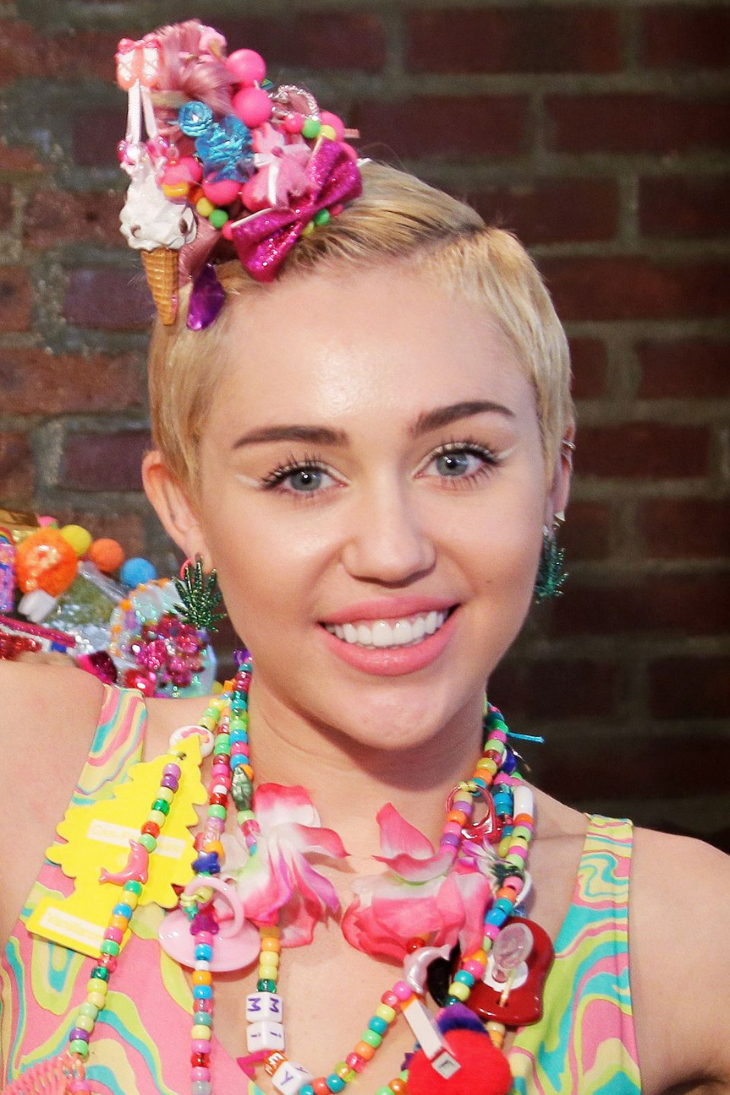 20 mái tóc và chuyện tình của miley 20 mái tóc và chuyện tình của miley