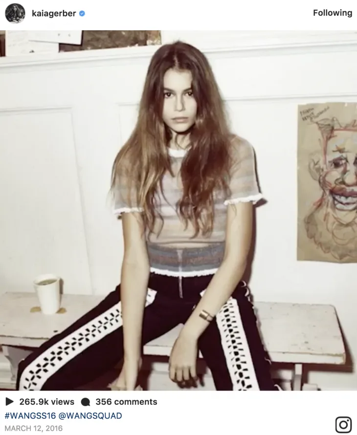 Những điều cần biết về cuộc sống của con gái Cindy Crawford, Kaia Gerber- ELLE Việt Nam