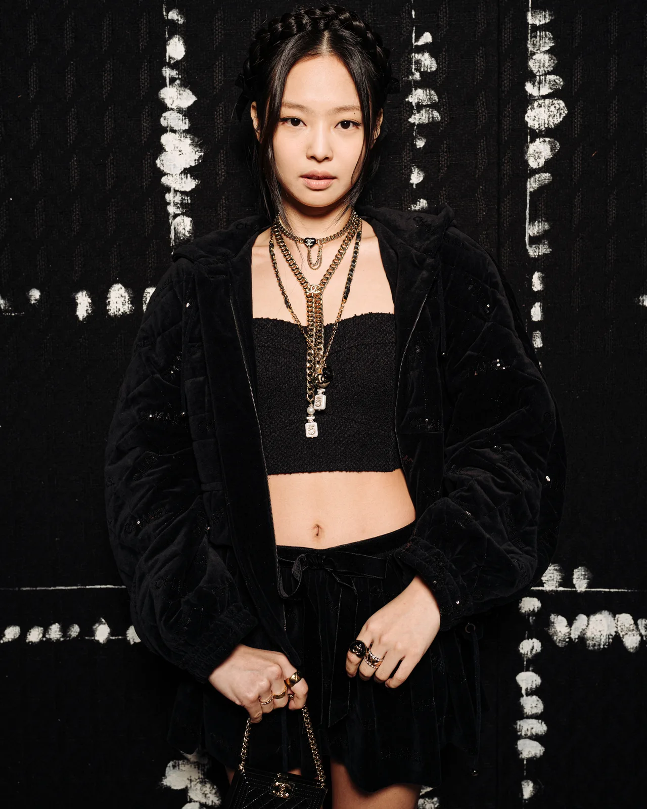 Jennie trên hàng ghế đầu show chanel thu đông 2022