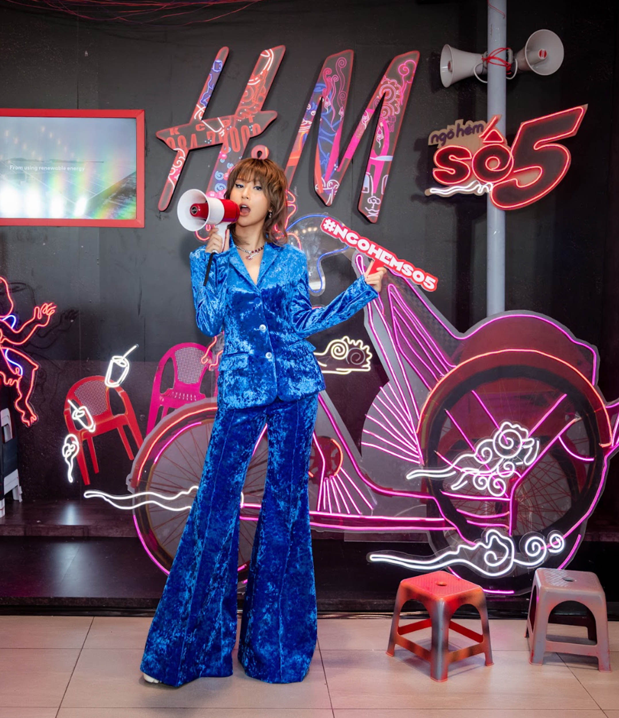 Quỳnh Anh Shyn ngõ hẻm số 5