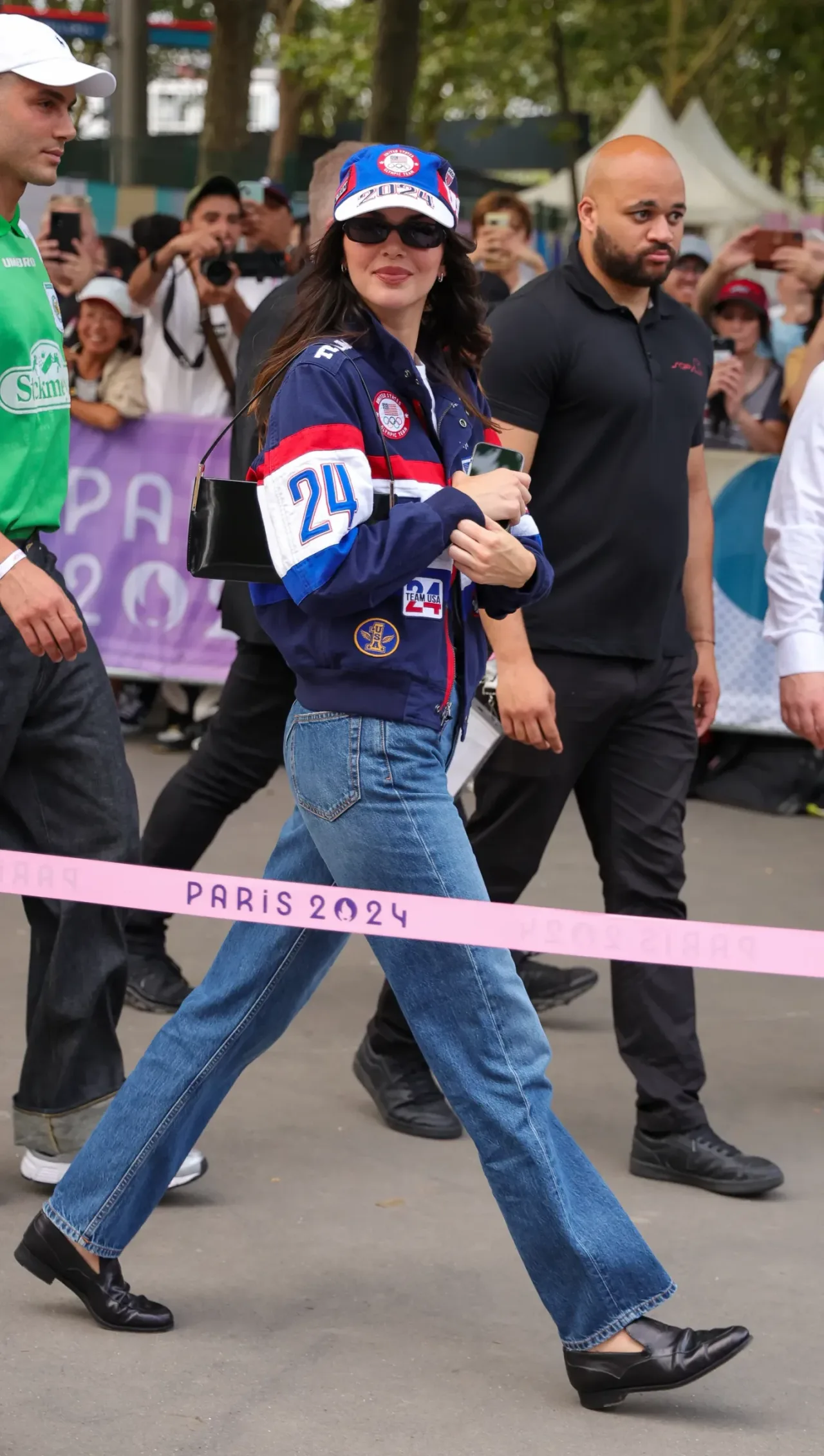 Kendall Jenner tại Thế vận hội Paris 2024 diện loafer